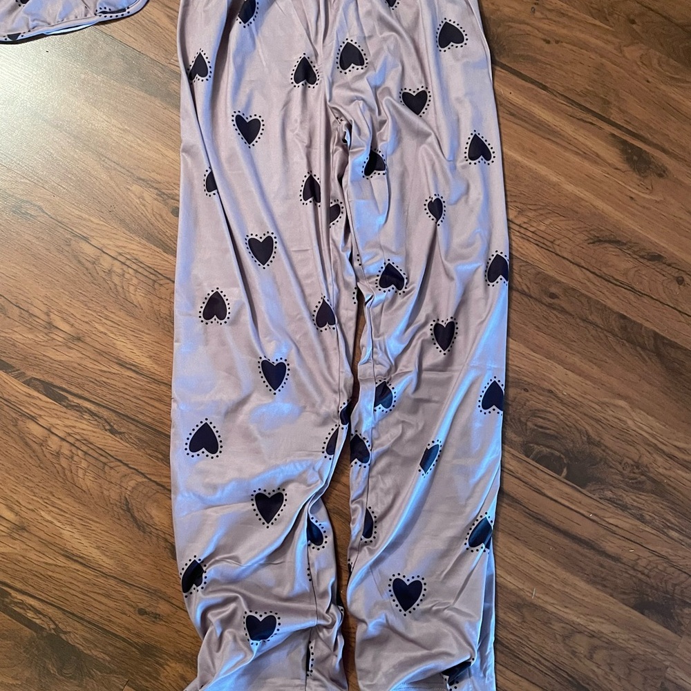 Pajama Set - Picture 4 of 6